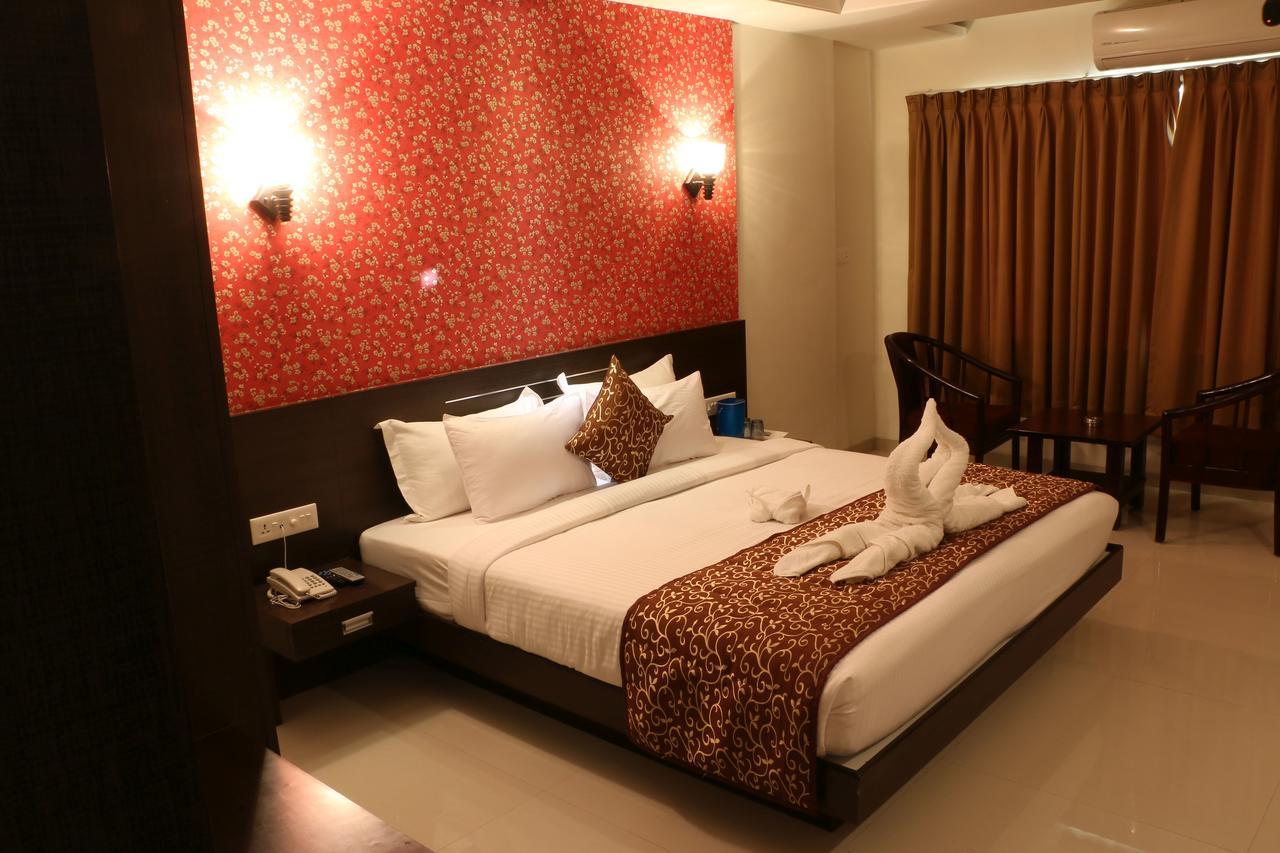 Hotel Reevanta Даман Экстерьер фото