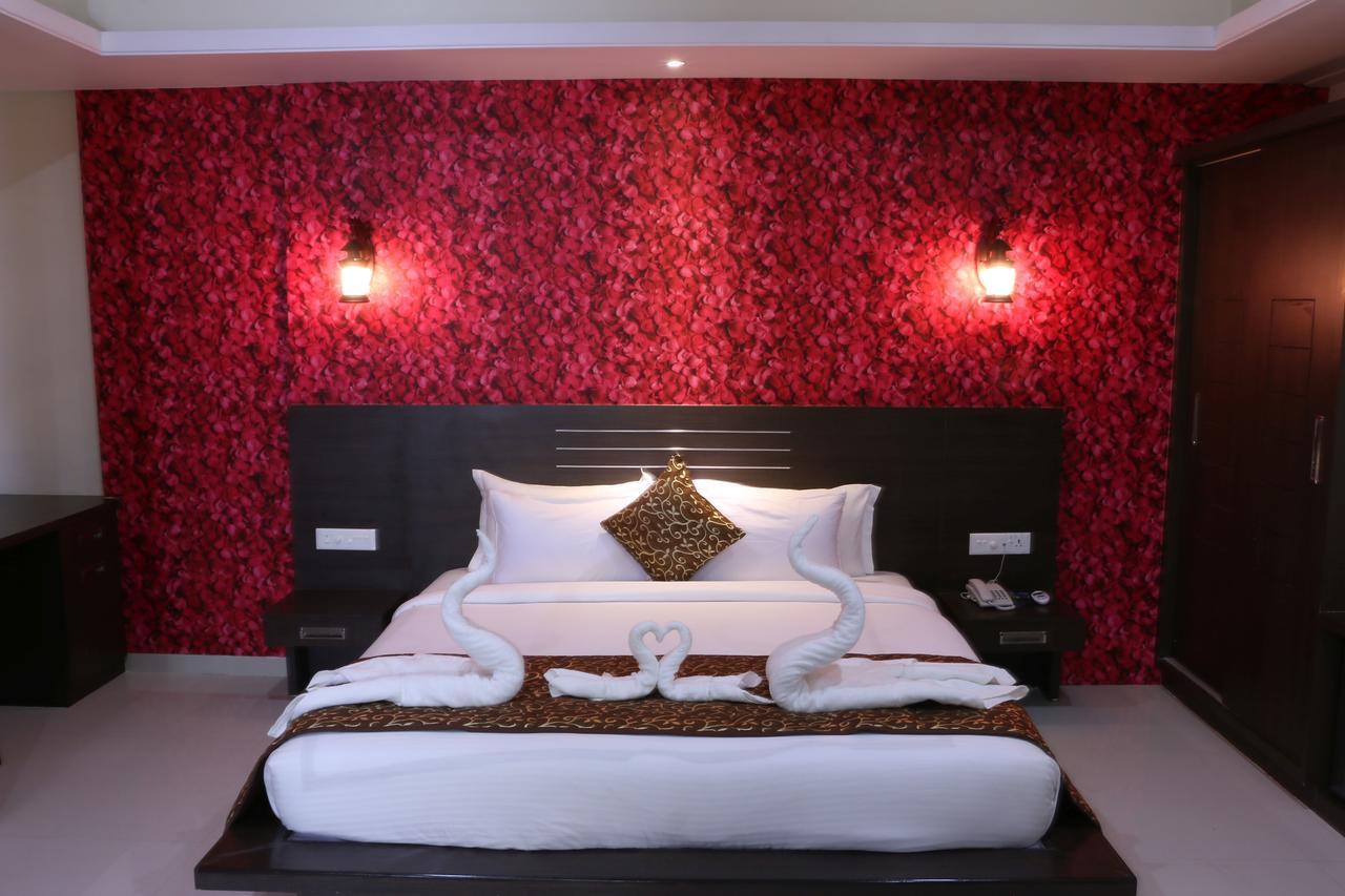 Hotel Reevanta Даман Экстерьер фото