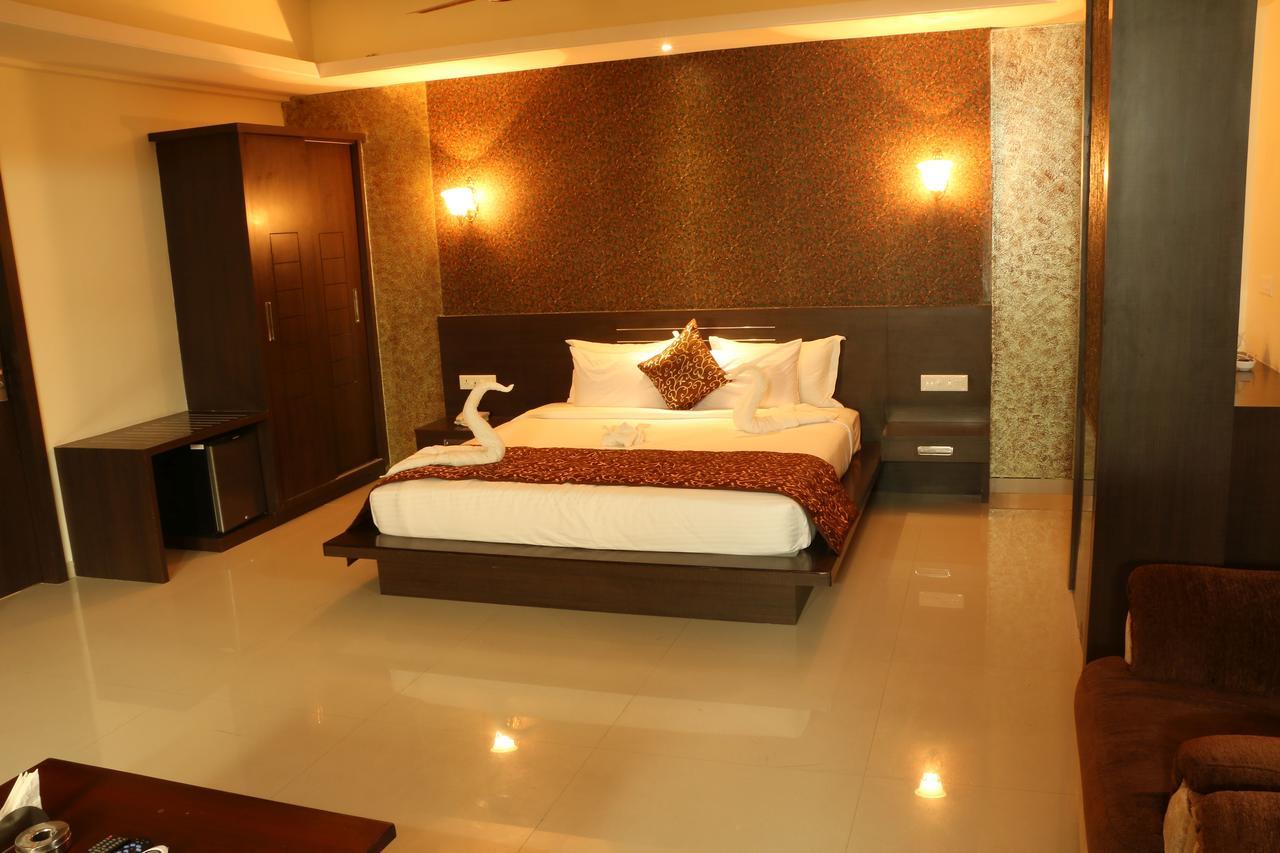 Hotel Reevanta Даман Экстерьер фото