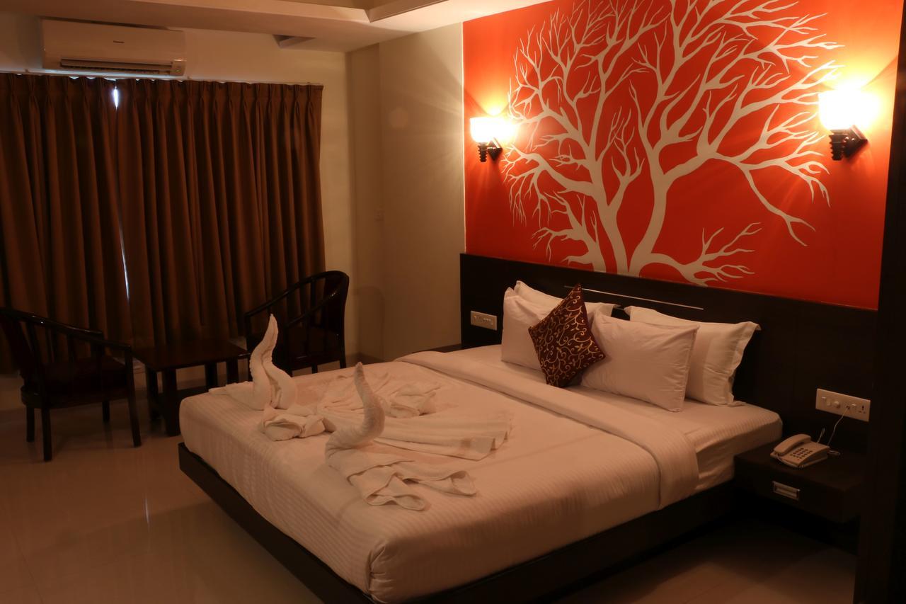 Hotel Reevanta Даман Экстерьер фото