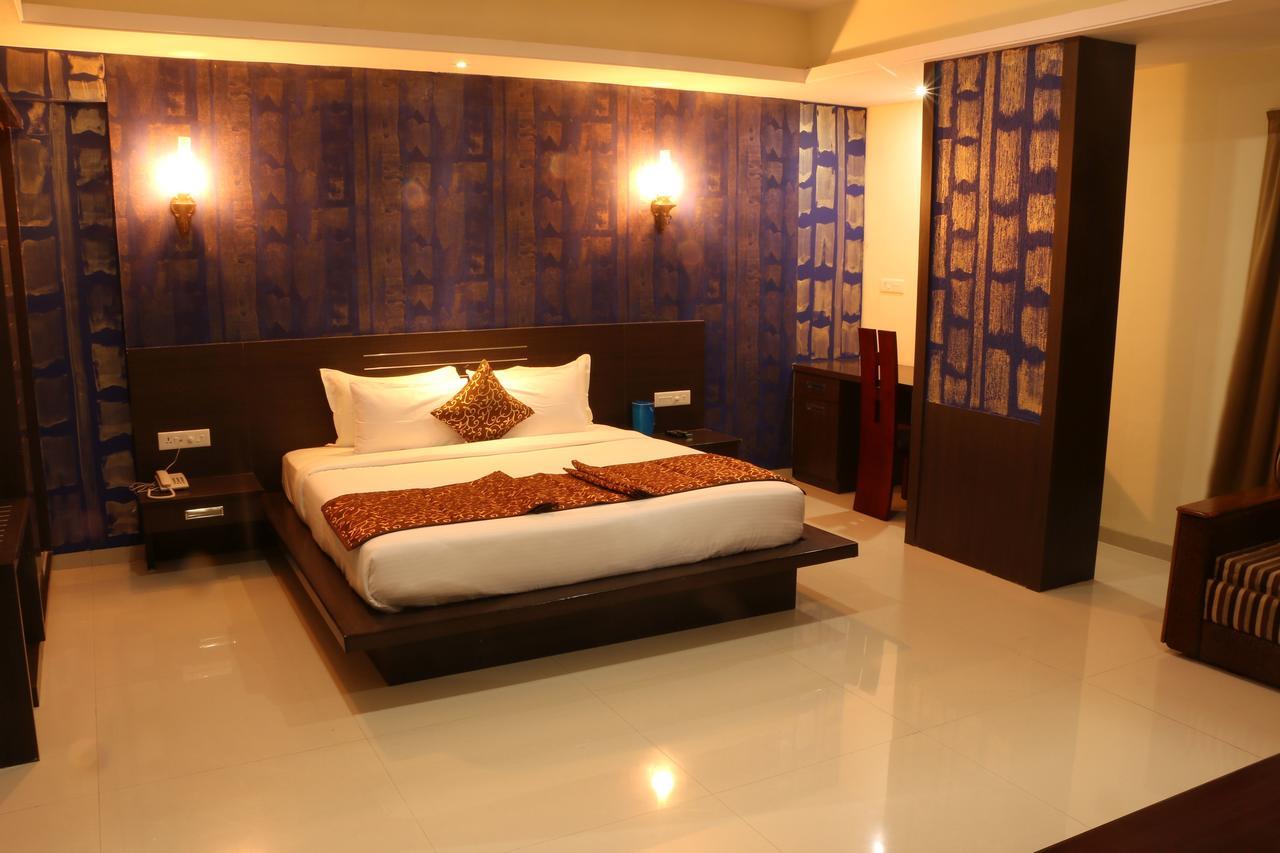 Hotel Reevanta Даман Экстерьер фото