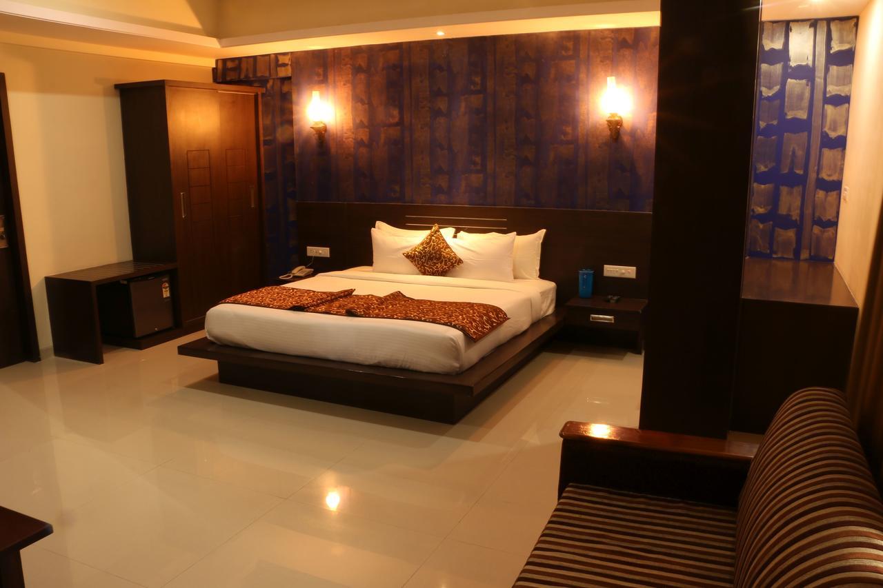 Hotel Reevanta Даман Экстерьер фото